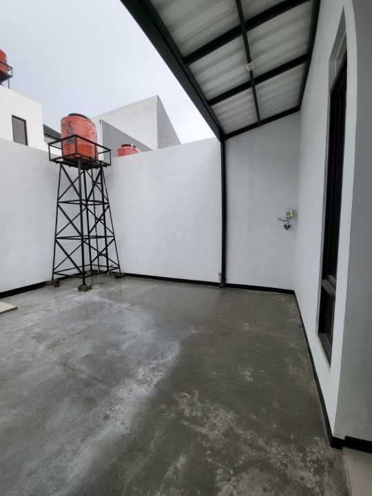 Rumah Sewa Nyaman Lokasi Taman Kopo Indah, Bandung, LB 40m²