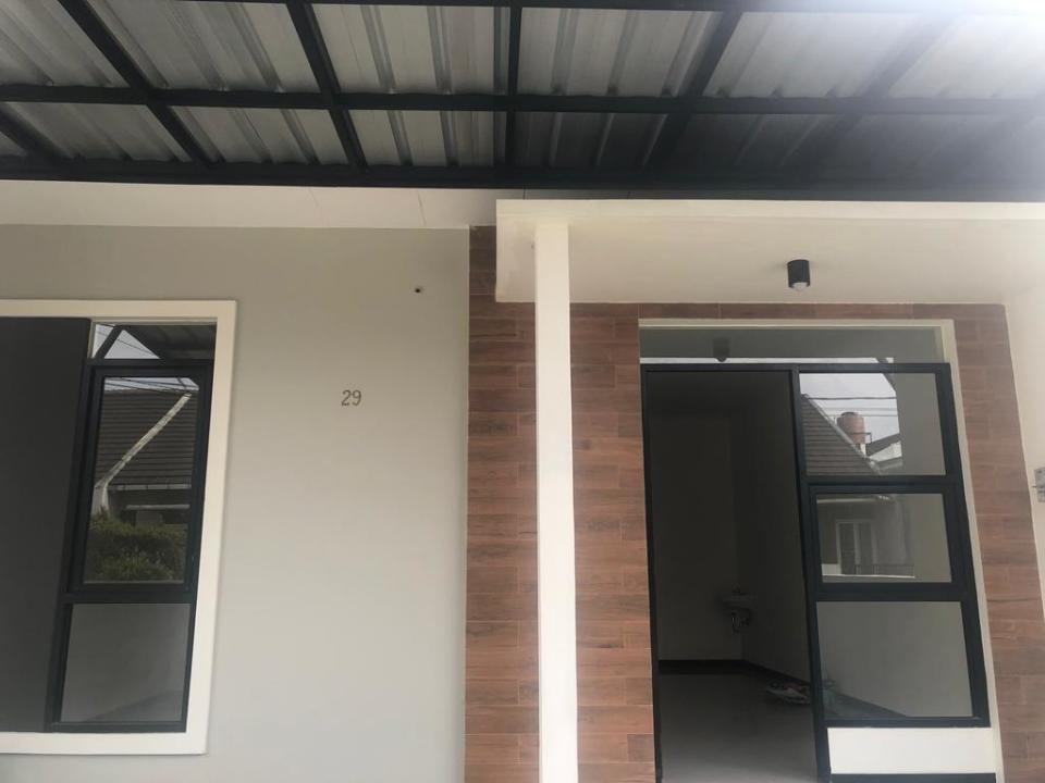 Kontrakan Murah di Taman Kopo Indah, Bandung, 2 KT, Harga 40 Juta /tahun