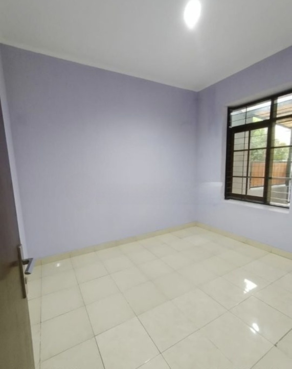 Rumah Sewa Nyaman Lokasi Kopo Permai, Bandung, LB 90m²