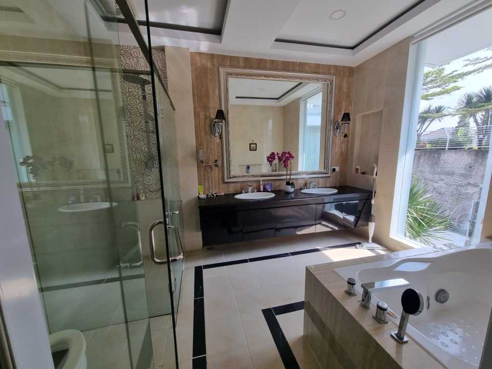 Rumah Minimalis Disewakan di Resor Dago Pakar, Bandung, Harga Ekonomis