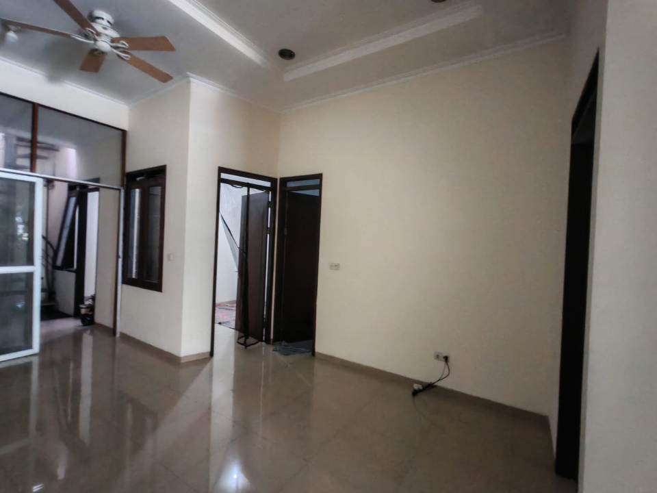 Dikontrakkan Rumah Terjangkau di Mekar Wangi, Bandung, LT 107m²