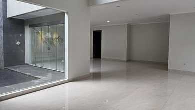 Penawaran Eksklusif, rumah Prestisius di Batununggal, Bandung, LB 400m²