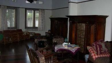 Kesempatan Eksklusif, rumah Prestisius di Cicendo, Bandung, LB 374m²