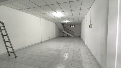Disewakan Ruko 3.5 Lantai di Mainroad Mekar Wangi