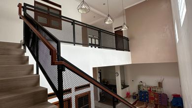 Kesempatan Rumah di Kopo, Bandung, LB 250m², Harga 2,3 Miliar