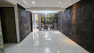 Rumah Siap Pakai di Area Geger Kalong, Bandung, LT 201m²