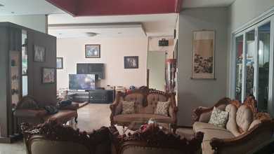 Jual Rumah Megah Luas 300 m2 Area Margahayu, Bandung