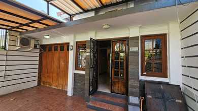 Dikontrakan Rumah di Sayap Riau Bandung