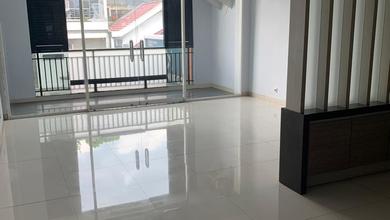 Termurah! Jual Ruko Second Siap Pakai Unfurnished untuk Usaha Anda di Lengkong