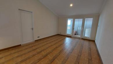 Rumah Sewa Nyaman Lokasi Kota Baru Parahyangan, Bandung, LB 175m²