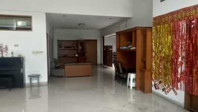 Jual Rumah Siap Huni di Cipaganti, Bandung, Luas 636 m2