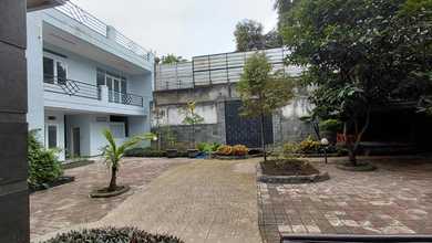 Penawaran Eksklusif, rumah Prestisius di Sarijadi, Bandung, LB 800m²