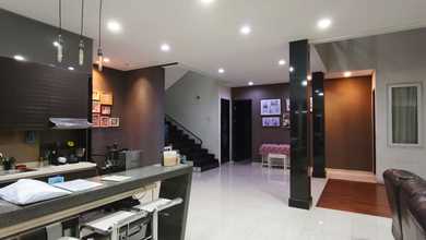 Rumah Elegan di Taman Kopo Indah, Bandung, 5 KT, LT 234m²