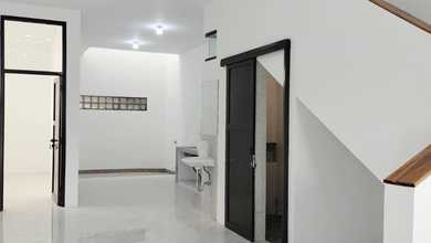 Rumah Siap Huni di Area Kopo Permai, Bandung, LT 109m²