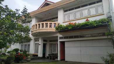 Kesempatan Langka, rumah Prestisius di Regol, Bandung, LB 400m²