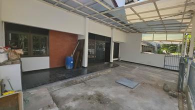 Rumah Prestisius di Kawasan Regol, Bandung, LB 195m², Harga 3 Miliar