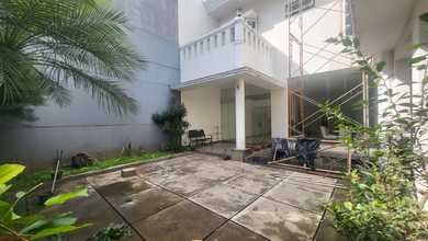 Penawaran Eksklusif, rumah Prestisius di Batununggal, Bandung, LB 550m²