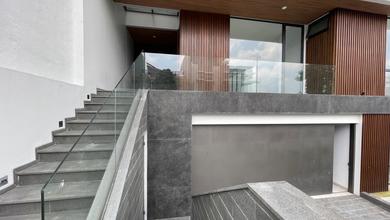 Kesempatan Langka, rumah Prestisius di Setra Duta, Bandung, LB 425m²