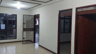 Disewakan Rumah Terjangkau di Babakan Ciparay, Bandung, LT 114m²