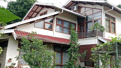 Penawaran Eksklusif, rumah Prestisius di Sayap Dago, Bandung, LB 212m²