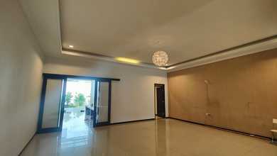 Rumah Unfurnished Lokasi Strategis Kawasan Mekar Wangi