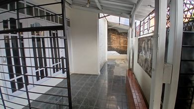 Rumah Dijual di Kopo, Bandung, LB 250m², Harga Kompetitif!