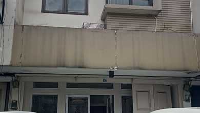 Ruko 2 Lt Lokasi Strategis di Area Buah Batu Commercial