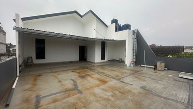 Kesempatan Langka, rumah Mewah di Holis Cigondewah, Bandung, LB 225m²