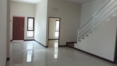 Rumah Dijual di Bojongloa Kidul, Bandung, LB 110m², Harga Kompetitif!