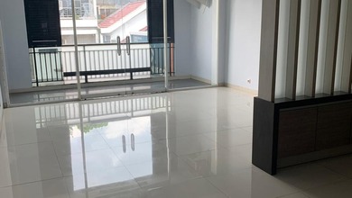 Dijual Ruko Bagus Full Renov 3,5 Lantai di Cikawao Bandung
