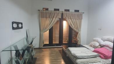 Penawaran Langka, rumah Prestisius di Bojongloa Kidul, Bandung, LB 243m²