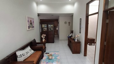 Jual Rumah Strategis di Buah Batu, Bandung - LT 150m²