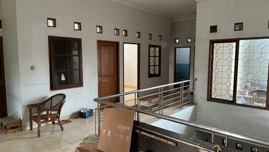 Rumah Prestisius di Kawasan Cicendo, Bandung, LB 131m², Harga 3,3 Miliar