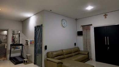 Hunian Elite di Kawasan Taman Kopo Indah, Bandung, LB 200m², Harga 3,2 Miliar