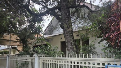 Rumah Modern area Riau, Bandung, LT 375 m2