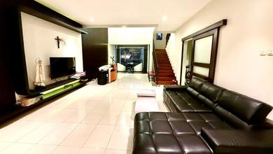 Kesempatan Langka, rumah Prestisius di Setra Duta, Bandung, LB 415m²