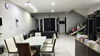 For Sale rumah Eksklusif di Taman Kopo Indah, Bandung - LT 165m²