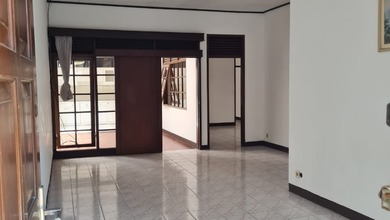 Rumah Area Luxury Regol, Bandung - Harga Menarik 2,9 Miliar