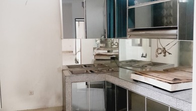 Rumah Mewah di Mekar Wangi, Bandung, 4 KT, LT 250m²