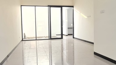 Rumah Siap Huni di Kawasan Taman Kopo Indah, Bandung, LT 120m²
