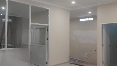 Hunian Prestisius di Kawasan Singgasana, Bandung, LB 250m², Harga 3,5 Miliar