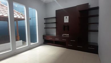 Penawaran Eksklusif, rumah Mewah di Margaasih, Bandung, LB 245m²