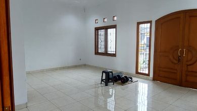 Hunian Mewah di Kawasan Bojongloa Kidul, Bandung, LB 400m², Harga 5,95 Miliar