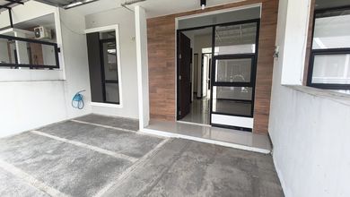 Jual Rumah Strategis di Margaasih, Bandung - LT 94m²