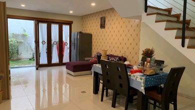 Jual Rumah Strategis di Gunung Batu, Bandung - LT 150m²