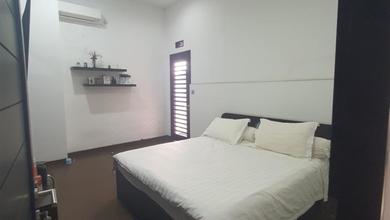 Hunian Mewah di Singgasana, Bandung, 5 KT, LT 200m²