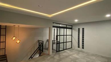 Dijual Rumah Nyaman di Taman Kopo Indah, Bandung - LT 108m²