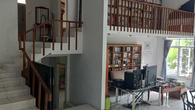 Hunian Prestisius di Kawasan Parongpong, Bandung, LB 350m², Harga 2,55 Miliar