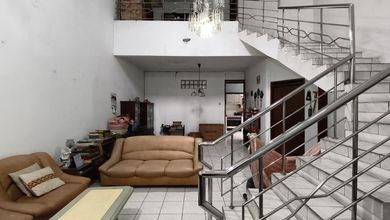 Rumah Dijual di Leuwi Panjang, Bandung, LB 160m², Harga Kompetitif!