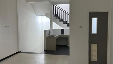 Disewakan Ruko Siap Pakai 3 Lantai